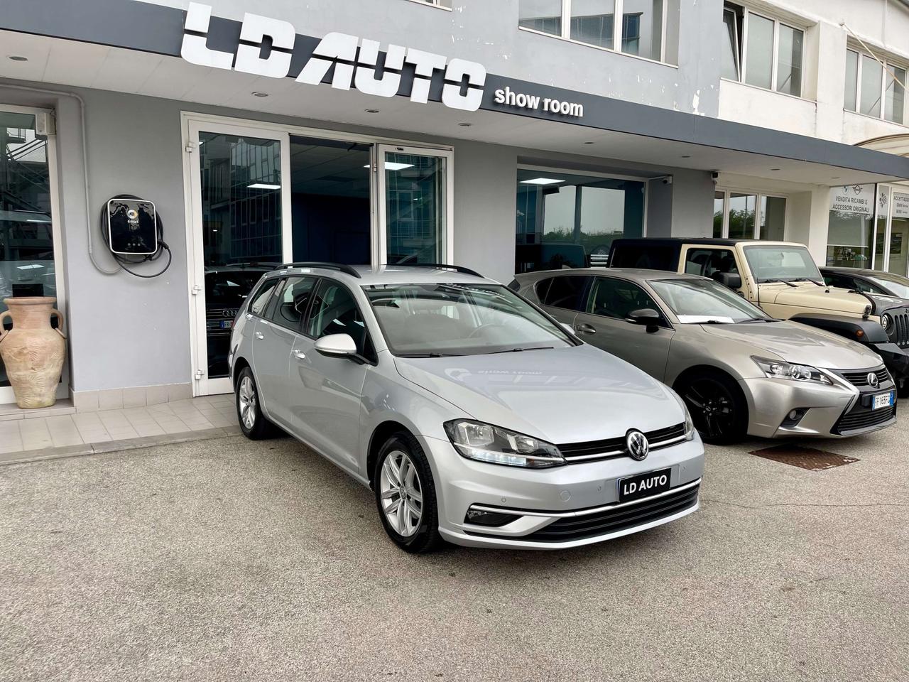 Volkswagen Golf Variant Golf Variant 2.0tdi Business 150cv dsg iva esposta