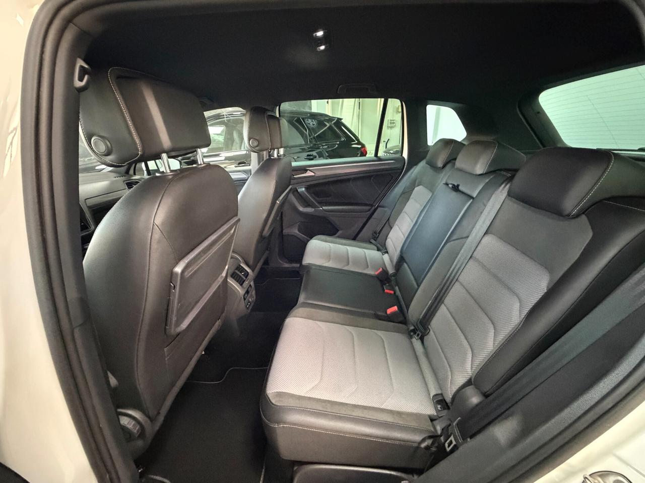 Volkswagen Tiguan 2.0 BiTDI SCR DSG 4MOTION Advanced R-Line BMT GANCIO TRAINO ELETTRICO