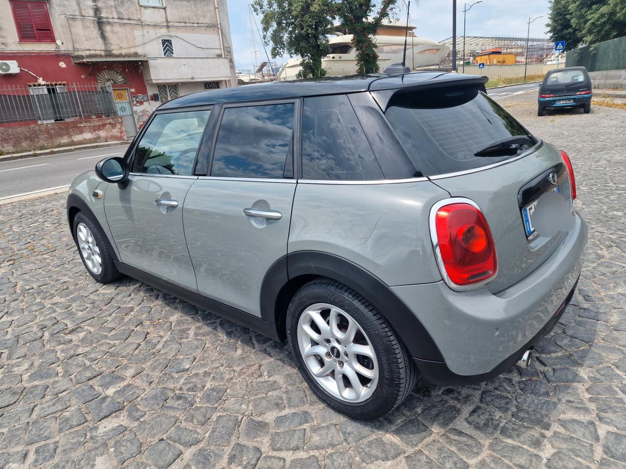 Mini 1.5 Cooper D cambio automatico