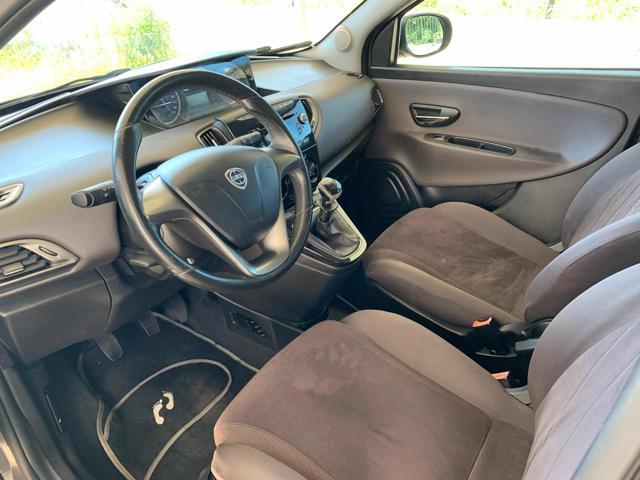 LANCIA Ypsilon 1.2 69 CV 5 porte GPL OK 07/2034 OK NEOPATENTATI