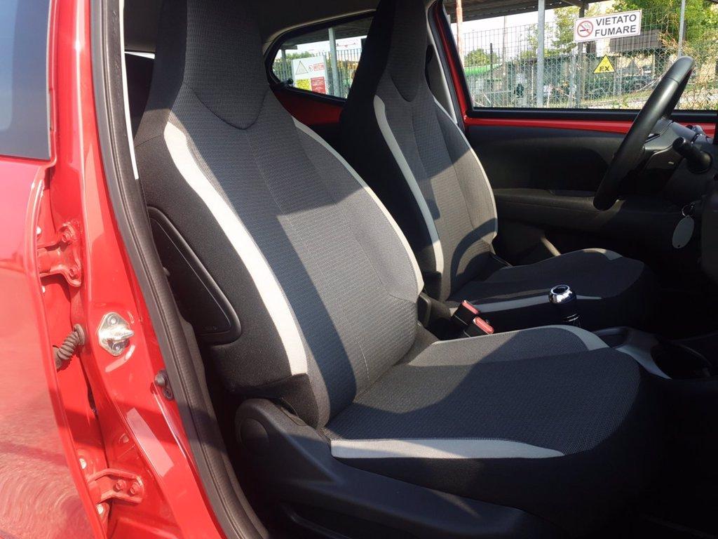 TOYOTA Aygo 5p 1.0 x-play m-mt 72cv del 2021