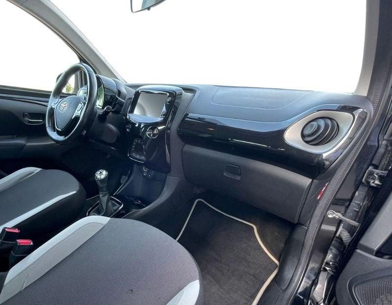 Toyota Aygo Aygo 1.0 VVT-i 69 CV 3 porte x-clusiv
