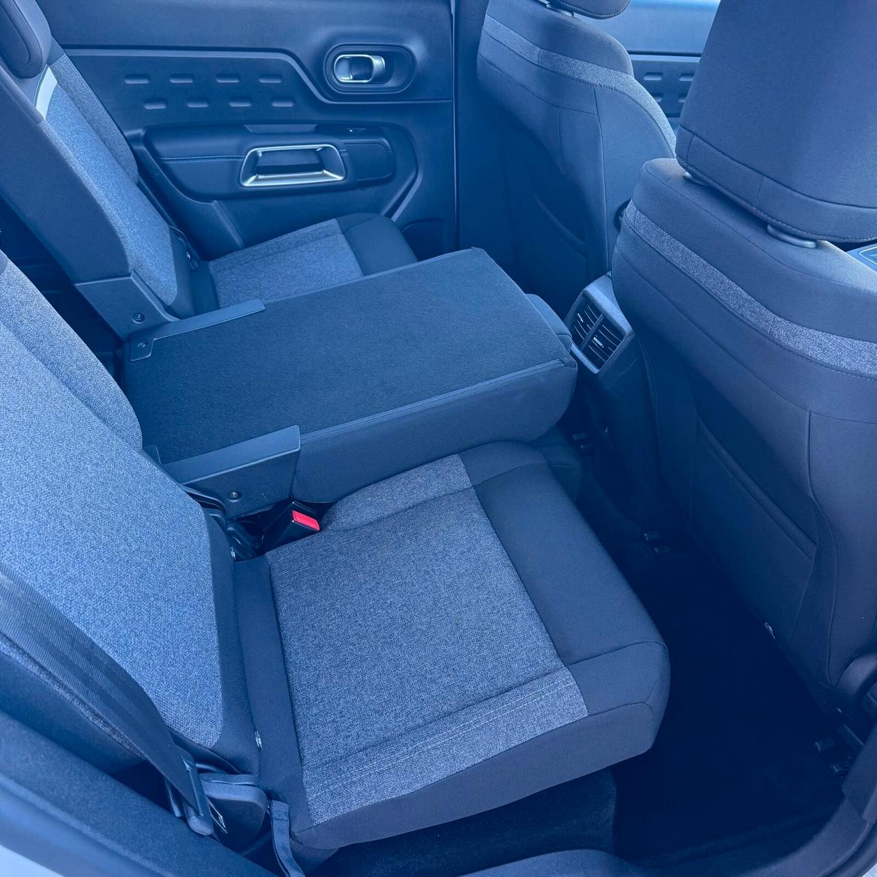 Citroen C5 Aircross 1.5 HDi 130CV EAT8 2024 - 12.000 km - Garanzia