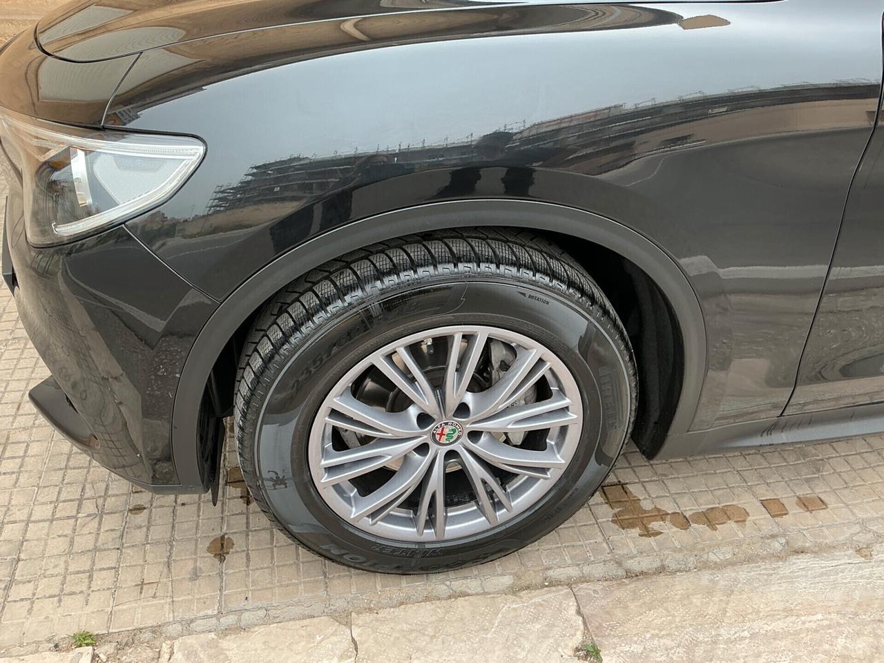 Alfa Romeo Stelvio 2.2 Turbodiesel 190 CV AT8 Q4 Executive