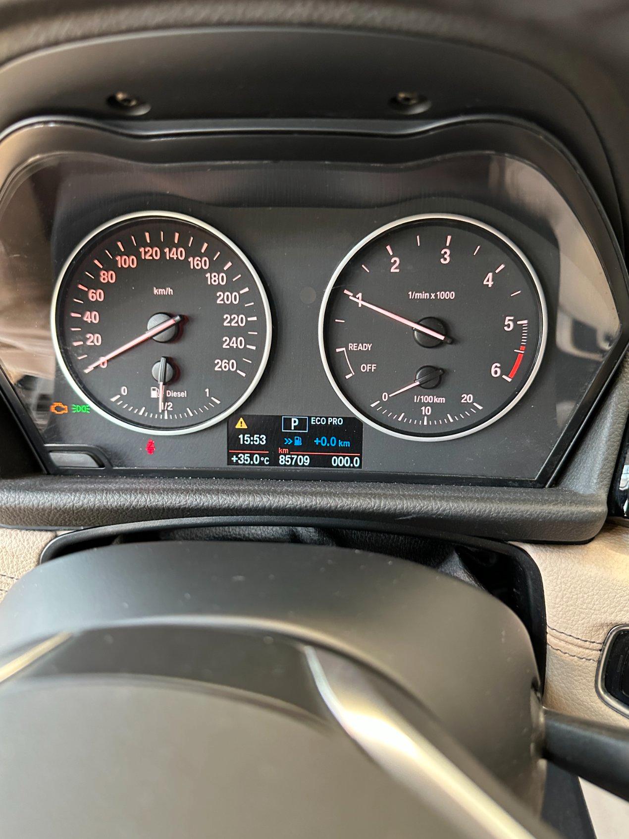 BMW 216 d Active Tourer Luxury Auto - LED - 17" - Pelle - Navi
