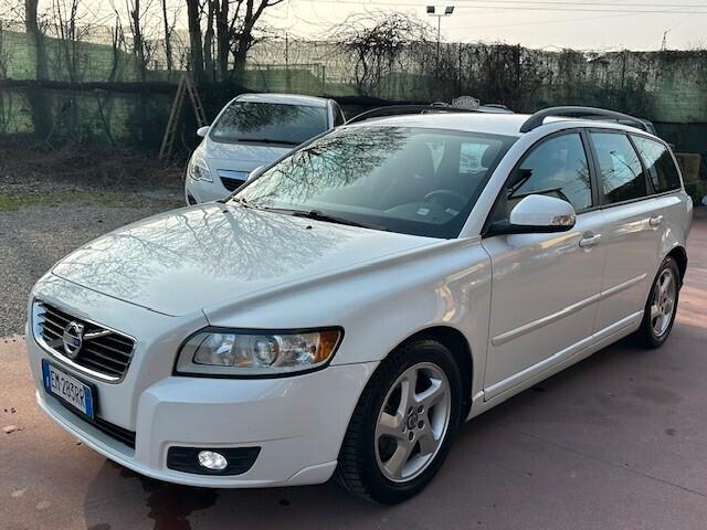 Volvo V50 D4 Momentum