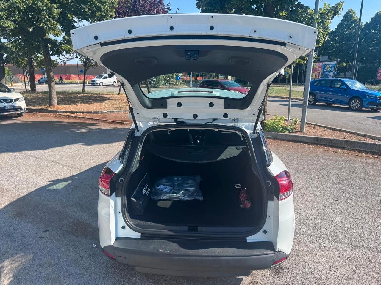 Renault Clio Sporter 1.5 dCi 8V 75CV Live
