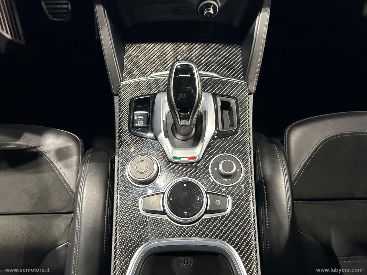 ALFA ROMEO Stelvio 2.2 T.diesel 210 AT8 Q4 VeloceTì