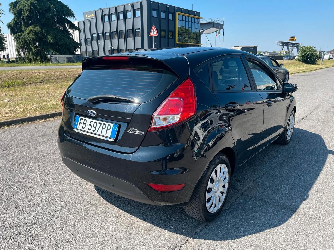 Ford Fiesta 1.5 TDCi 75CV 5 porte **NEOPATENTATI**