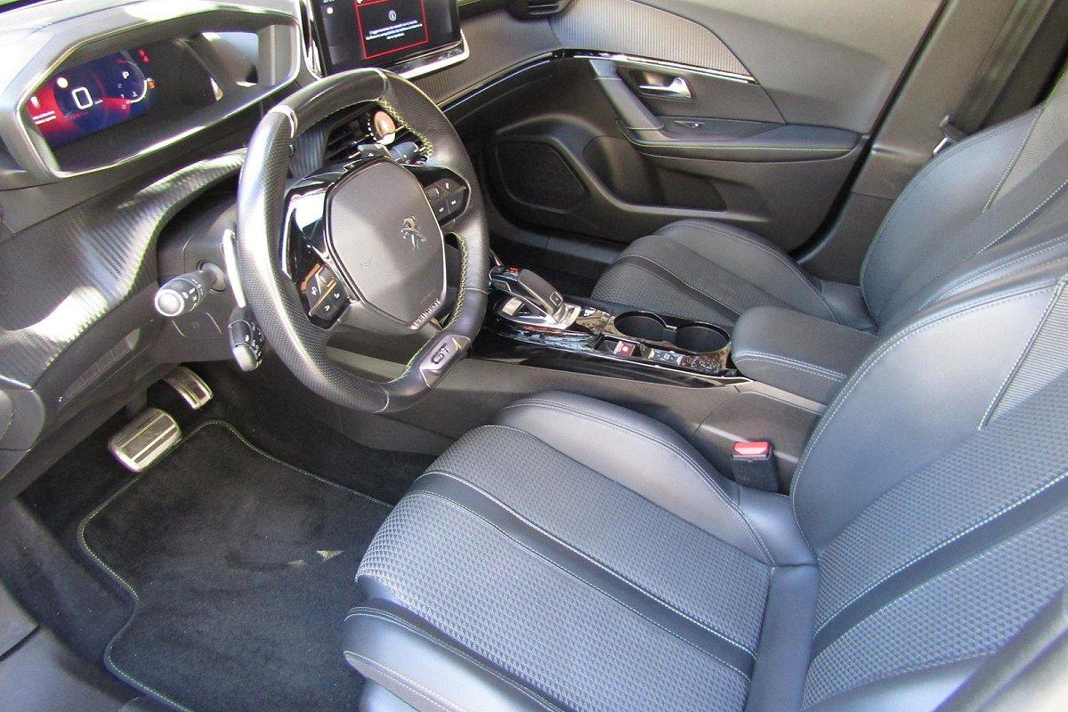 PEUGEOT 2008 BlueHDi 130 S&S EAT8 GT Line