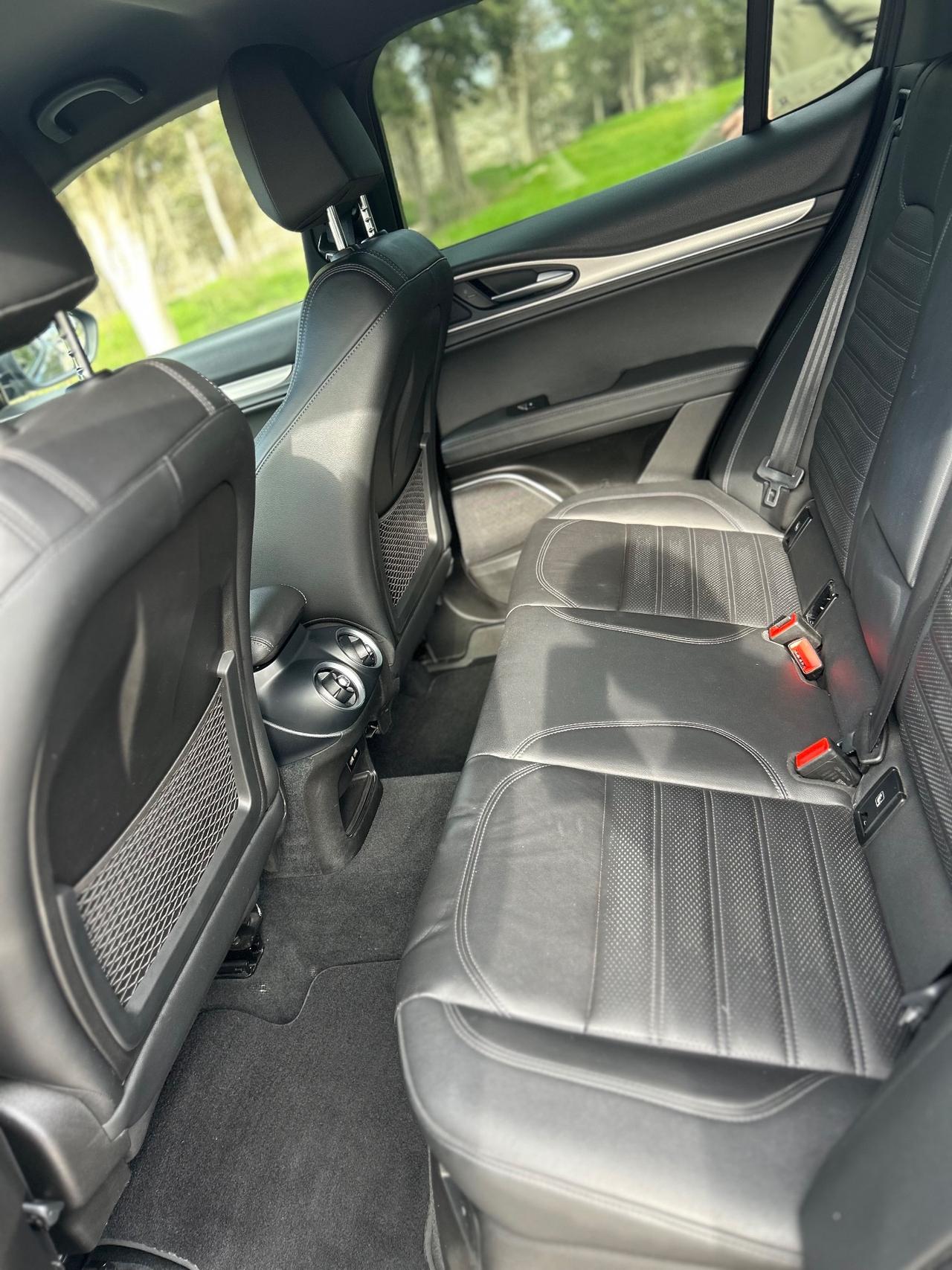 Alfa Romeo Stelvio 2.2 Turbodiesel 210 CV AT8 Q4 Veloce