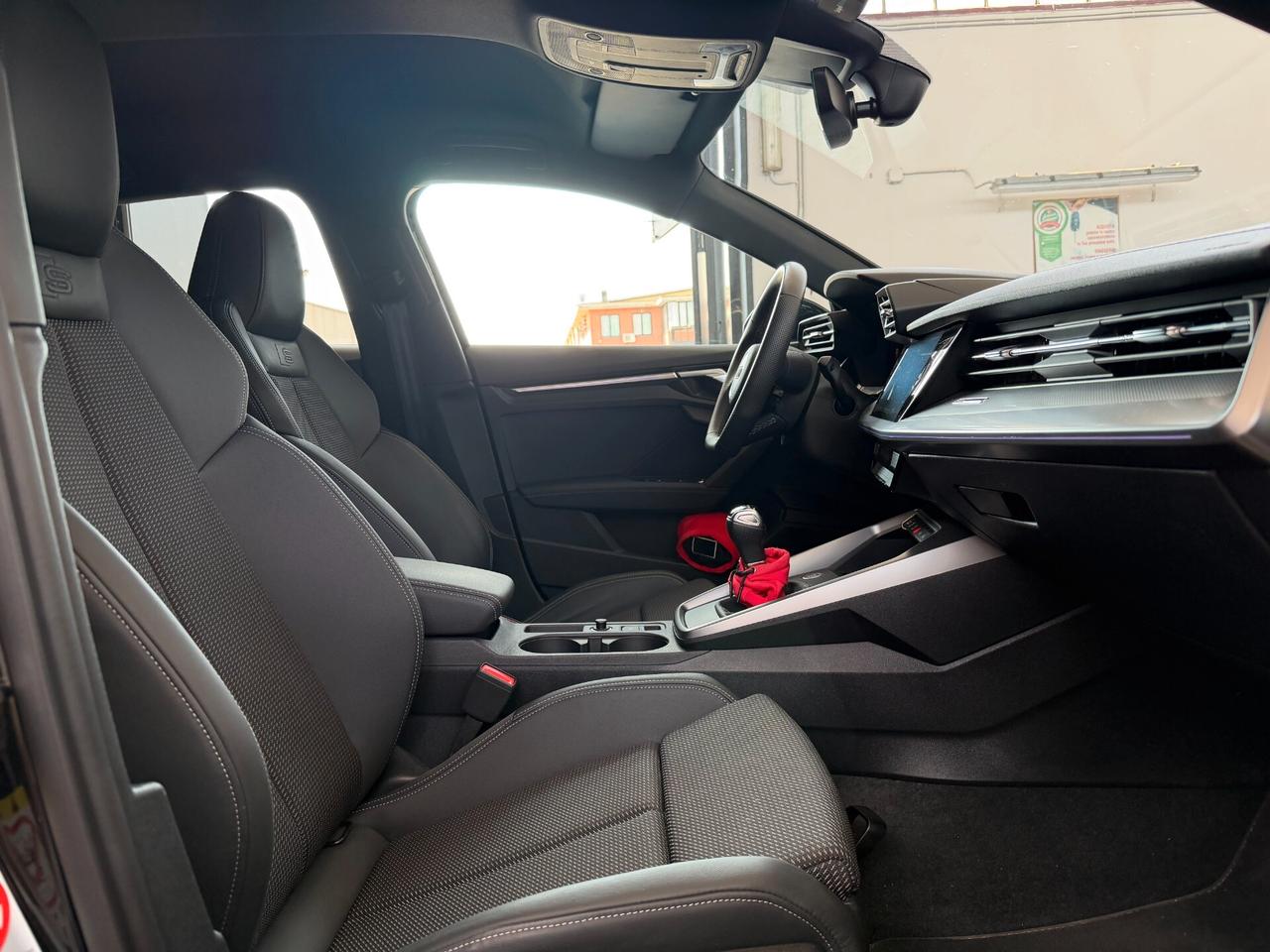 Audi A3 SPB 35 TFSI Identity Black