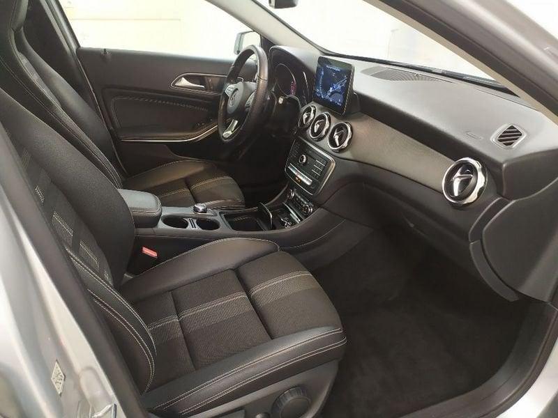 Mercedes-Benz GLA 200 d Premium 4matic auto