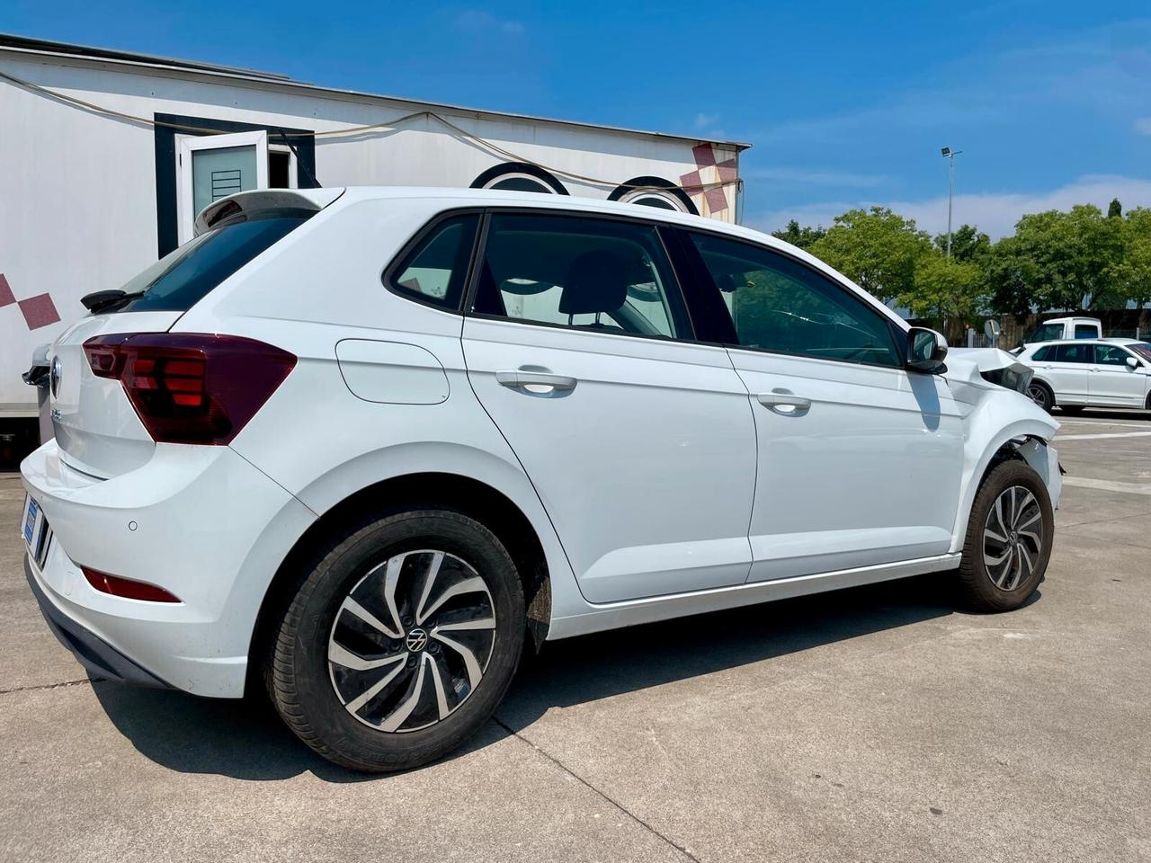 Volkswagen Polo 1.0 TSI Style - 2025 ***SINISTRATA VA IN MOTO***