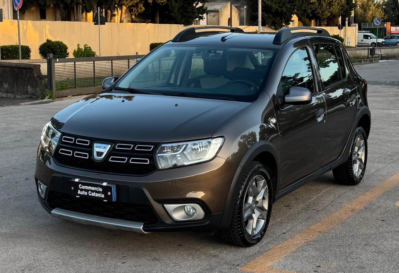 Dacia Sandero Stepway 1.5 dCi CAMBIO AUTOMATICO