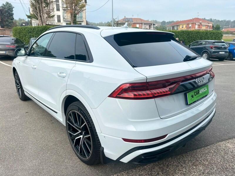 AUDI Q8 Q8 50 TDI 286 CV quattro tiptronic Sport