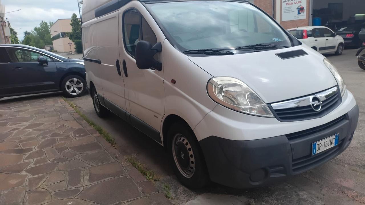 Opel Vivaro 29 2.0