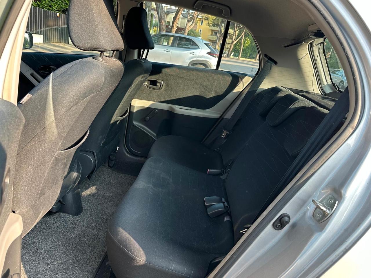 Toyota Yaris 1.0 5 porte - NEOPATENTATI