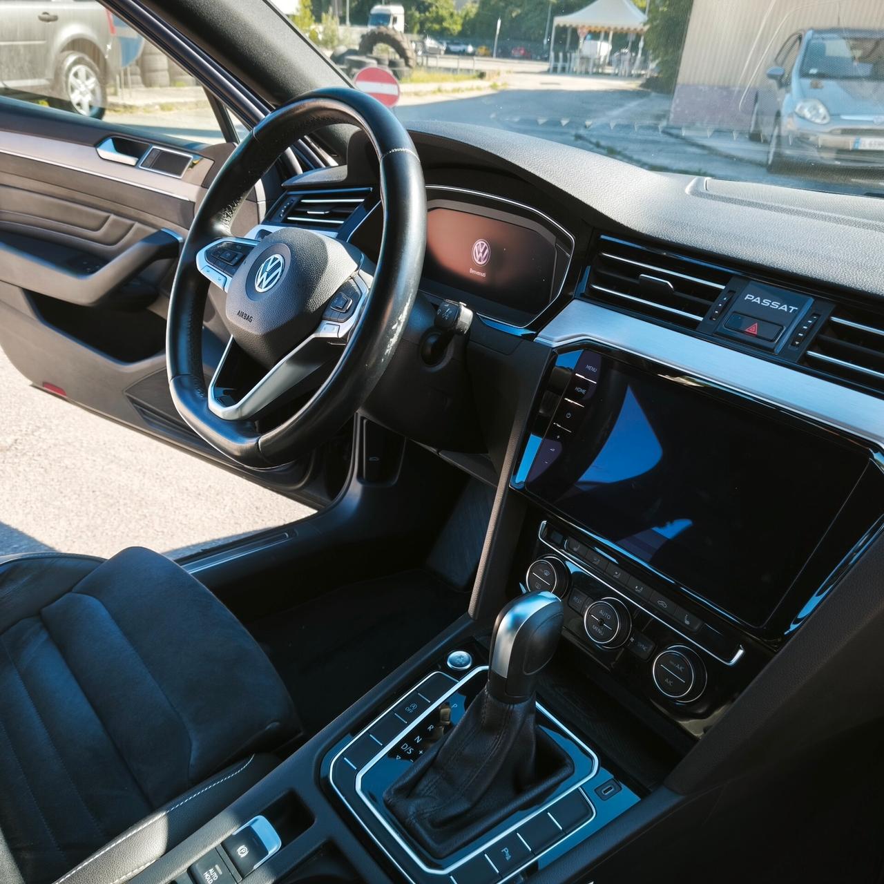 Volkswagen Passat 2.0 TDI SCR EVO DSG Business