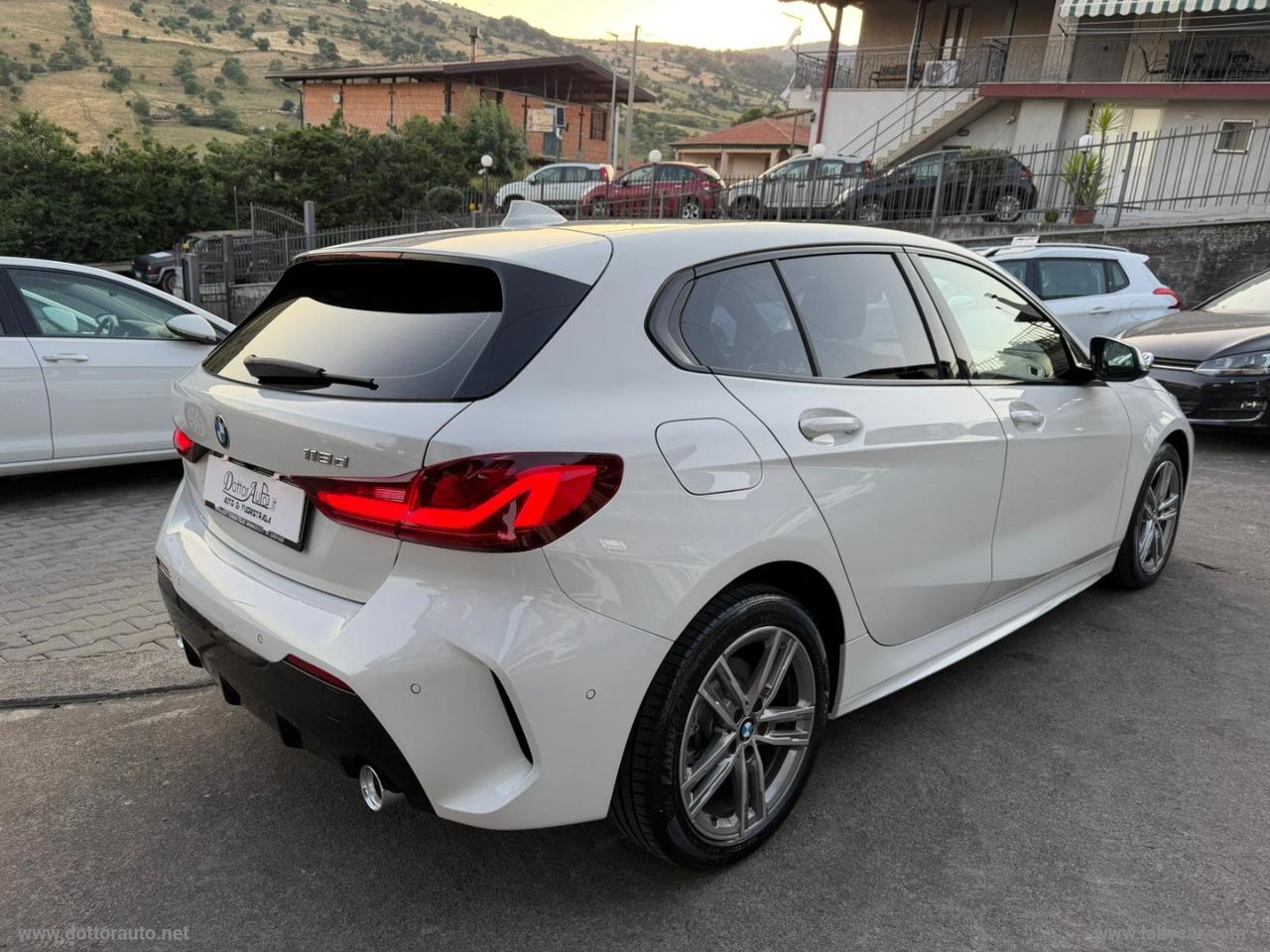 BMW 118d 5p. Business M-SPORT