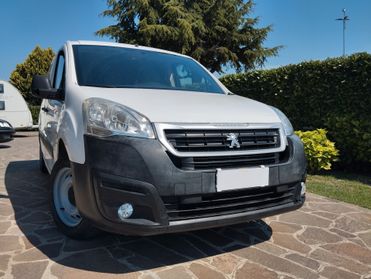 Peugeot Partner Tepee BlueHDi 100 tre posti