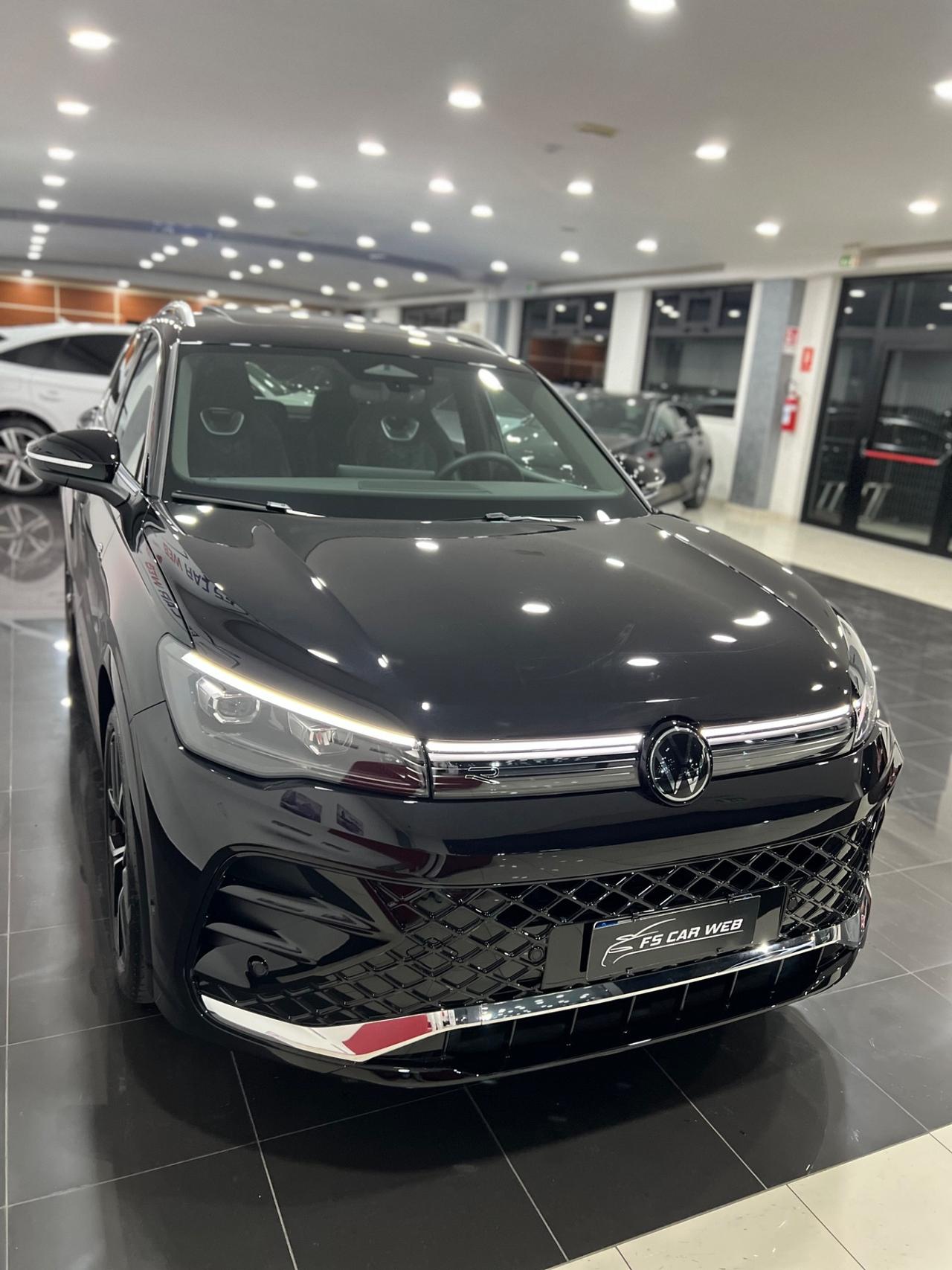 VOLKSWAGEN Tiguan 2.0 TDI DSG R-Line Plus 150 cv
