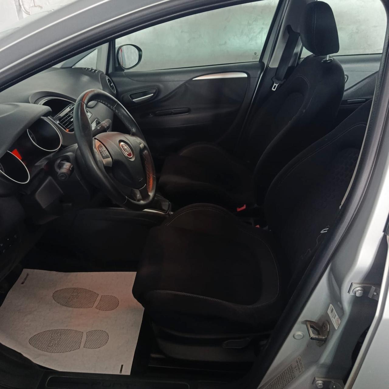 Fiat Punto 0.9 BENZINA LOUNGE
