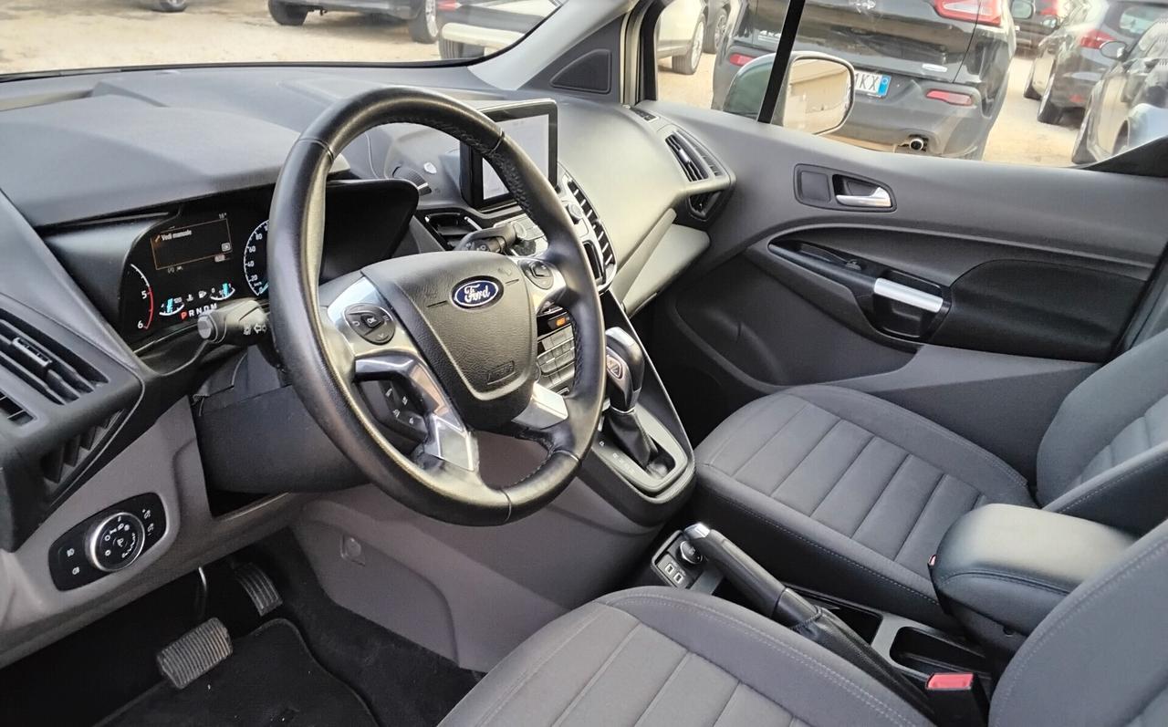 Ford Tourneo Connect 1.5 TDCi 120 CV Powershift Titanium