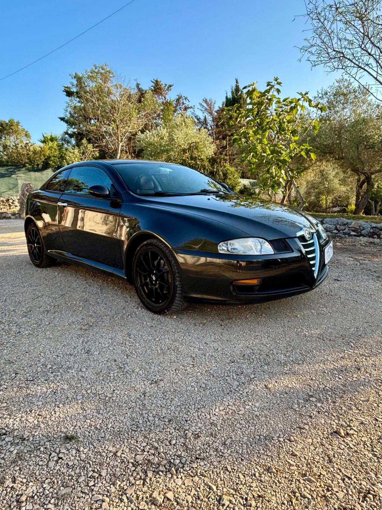 Alfa Romeo GT 1.9 JTDM 16V Progression Black Line
