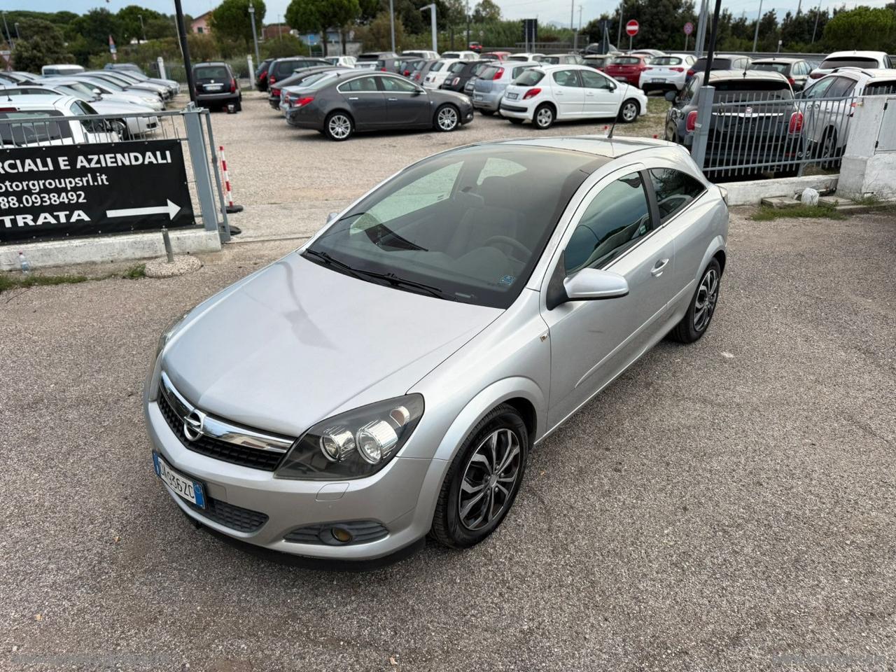 OPEL Astra GTC 1.7 CDTI 125 CV 3p. Cosmo