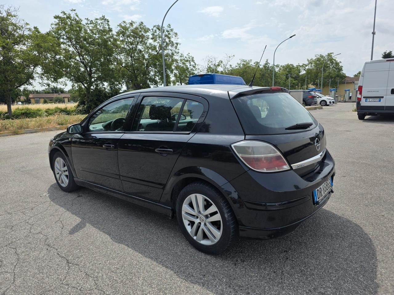 Opel Astra twinport 5 porte enjoy