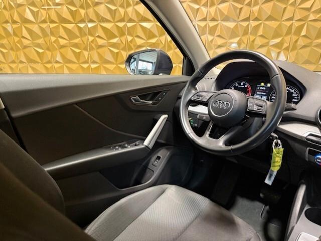 Audi Q2 35 TFSI S tronic Business Plus