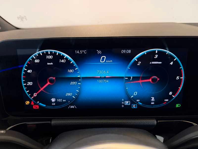 Mercedes-Benz GLA - H247 - GLA 180 d Business auto