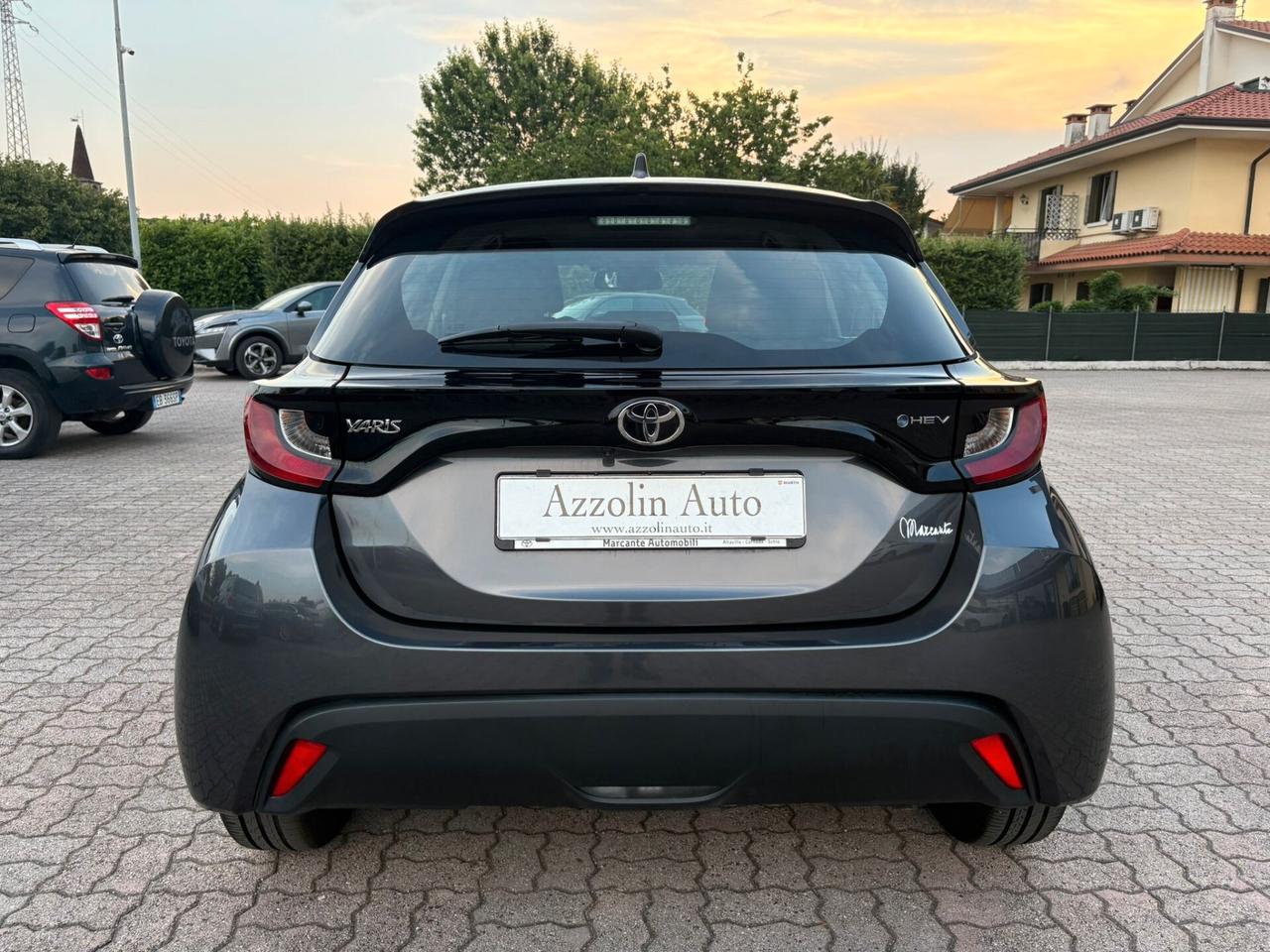 TOYOTA YARIS 1.5 HYBRID KM 12.091 SI A NEOPAT.
