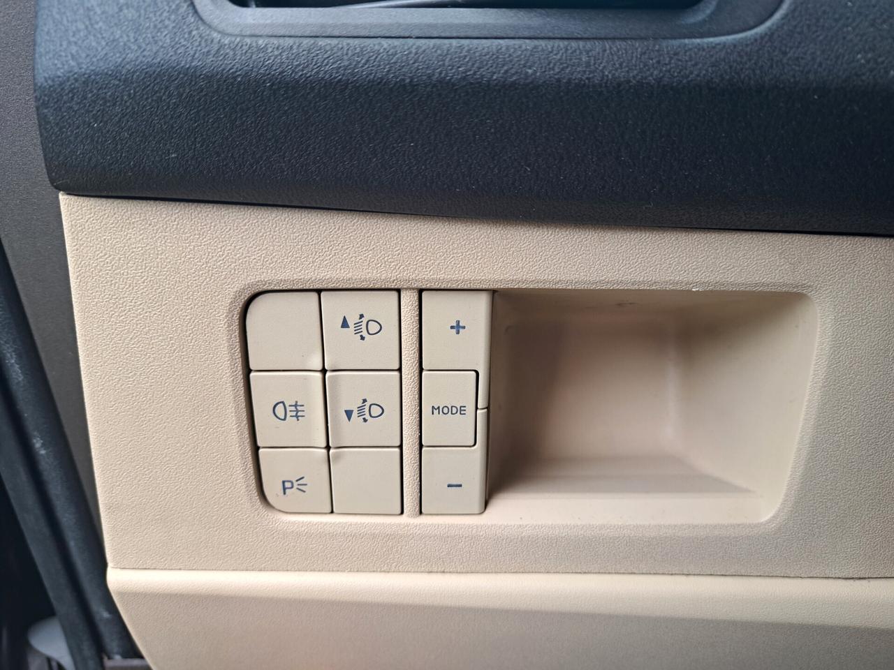 Lancia MUSA 1.4 16V Platino Plus