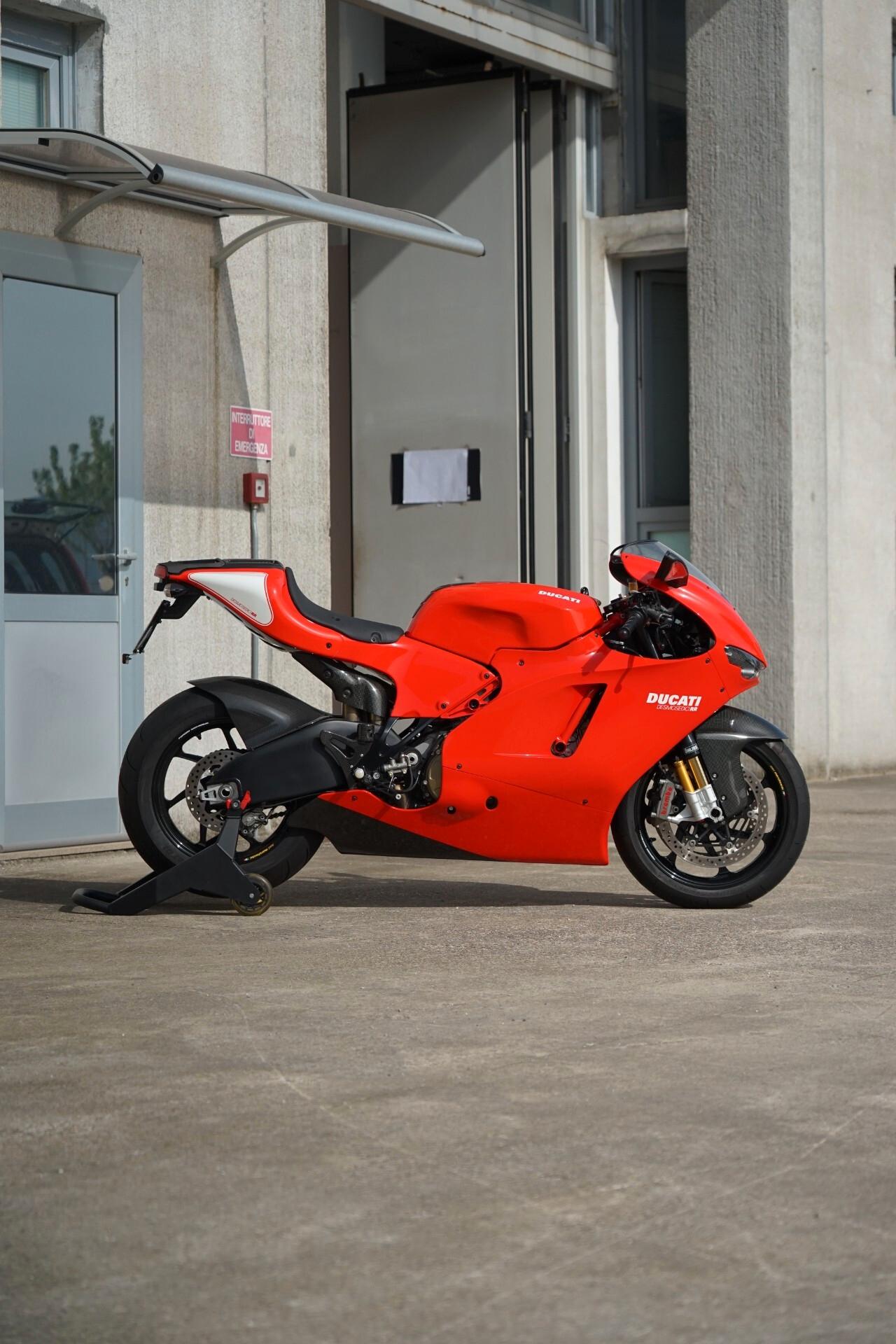 Ducati Desmosedici RR