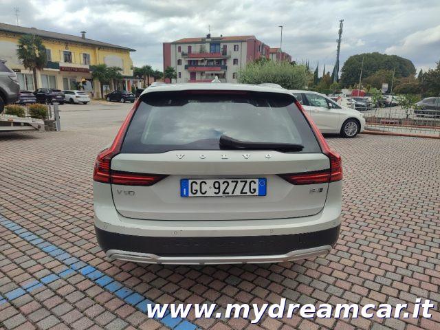 VOLVO V90 Cross Country B4 (d) AWD Geartronic Business Pro