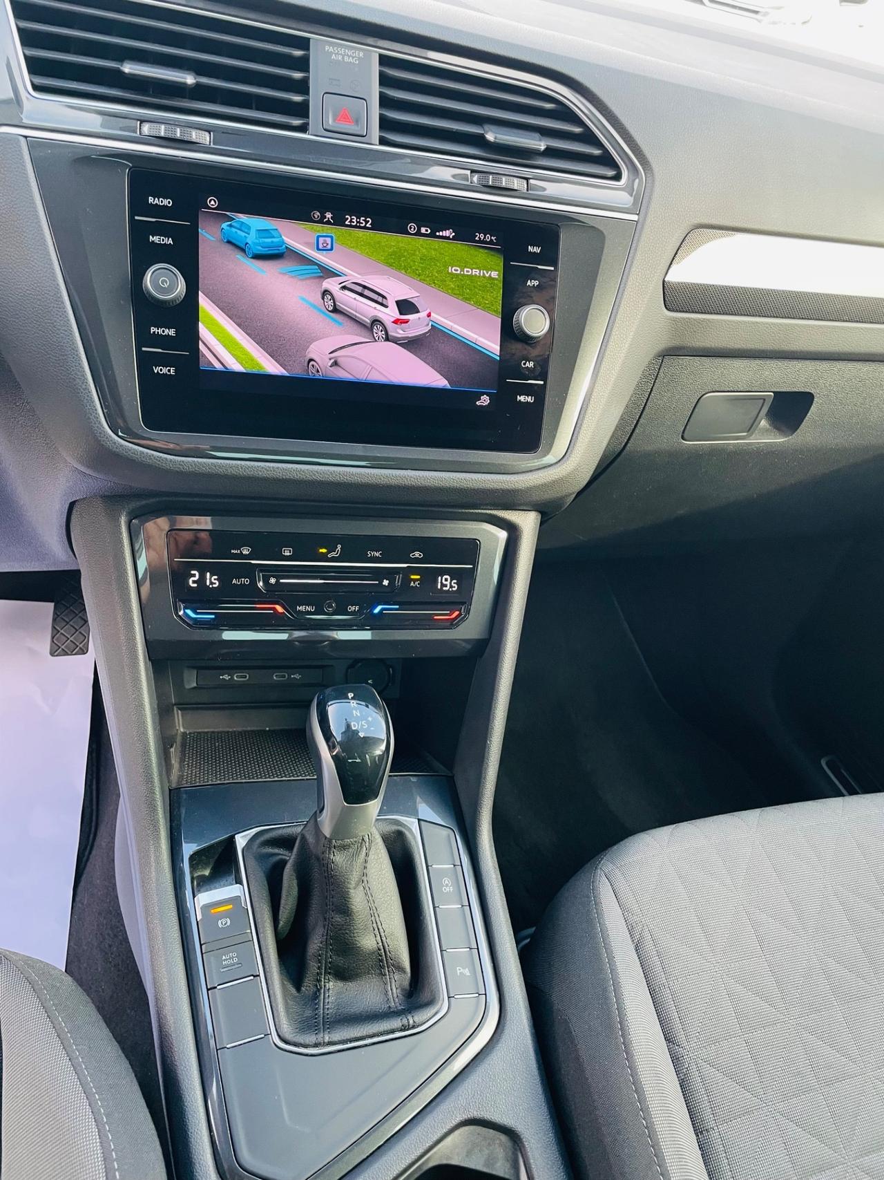 Volkswagen Tiguan 2.0 TDI 150 CV SCR DSG Life Euro 6E UniProprietario