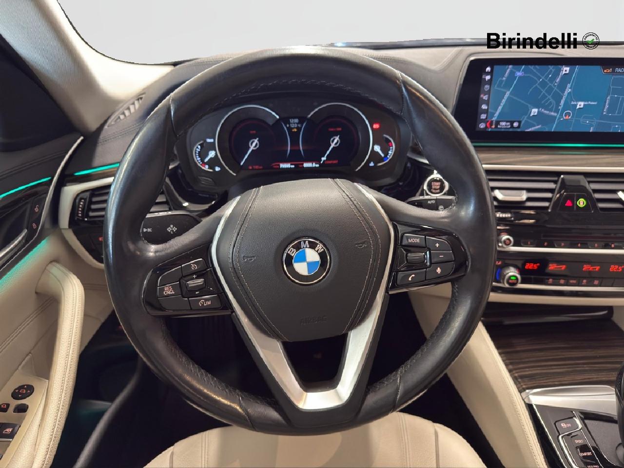 BMW Serie 5(G30/31/F90) - 518d Touring Luxury