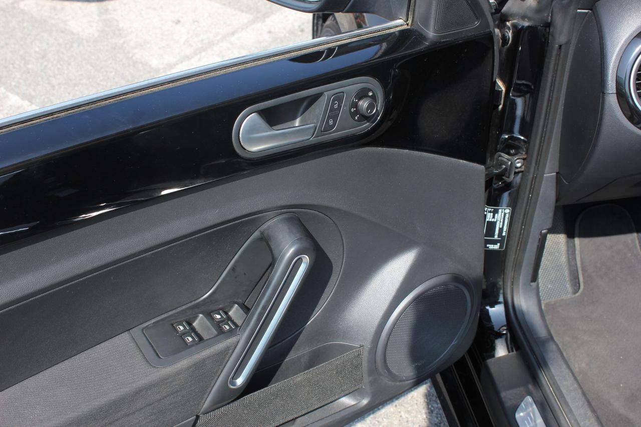 Volkswagen Maggiolino Cabrio 1.2 TSI Design NAVIGATORE BELLISSIMA!!