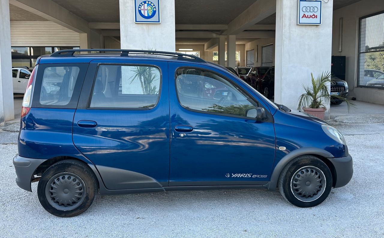 Toyota Yaris 1.4 TDi Cross GANCIO TRAINO
