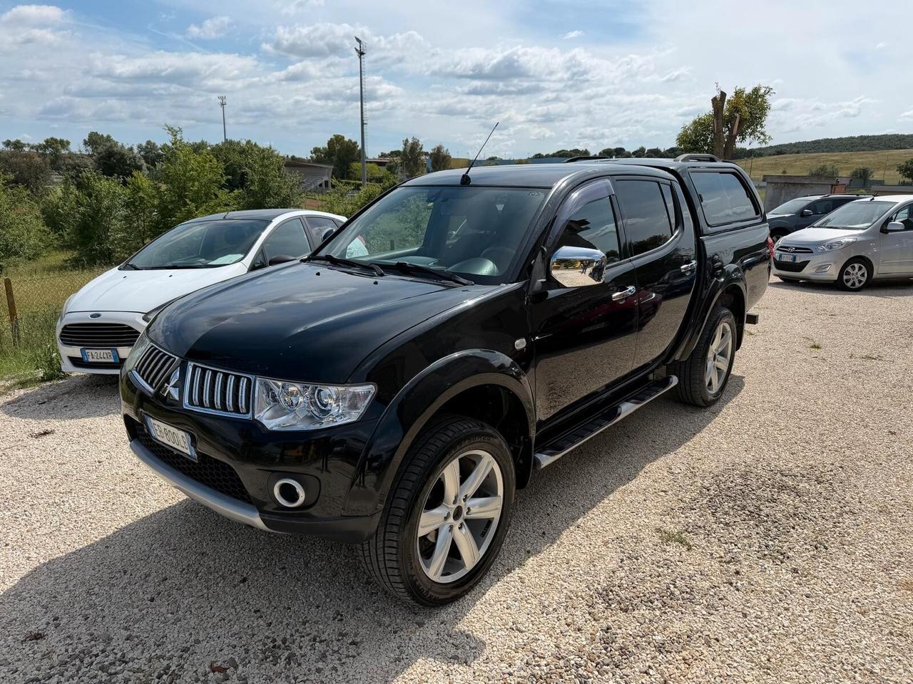 Mitsubishi L200 Gancio Traino Perfetto Full Optional