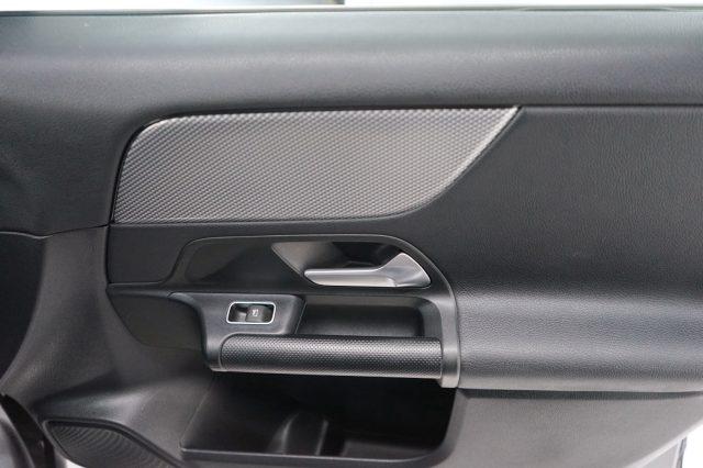 MERCEDES-BENZ GLA 180 d Automatic Business UFFICIALE UNIPROP.