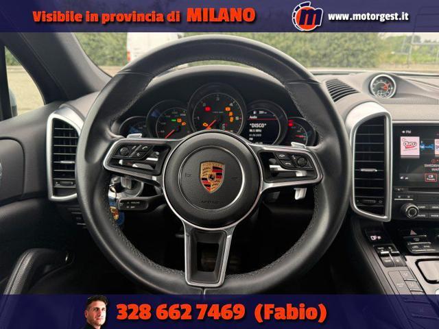 PORSCHE Cayenne 3.0 Diesel Platinum Edition