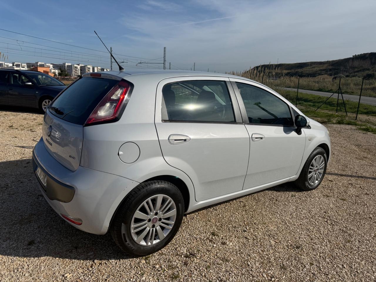 Fiat Punto Evo GPL AUTOMATICA SUPER PREZZO 2.999€