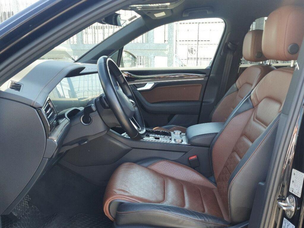 Volkswagen Touareg 3.0 TDI SCR Elegance R-Line Exterior Pack 4Motion Tiptronic