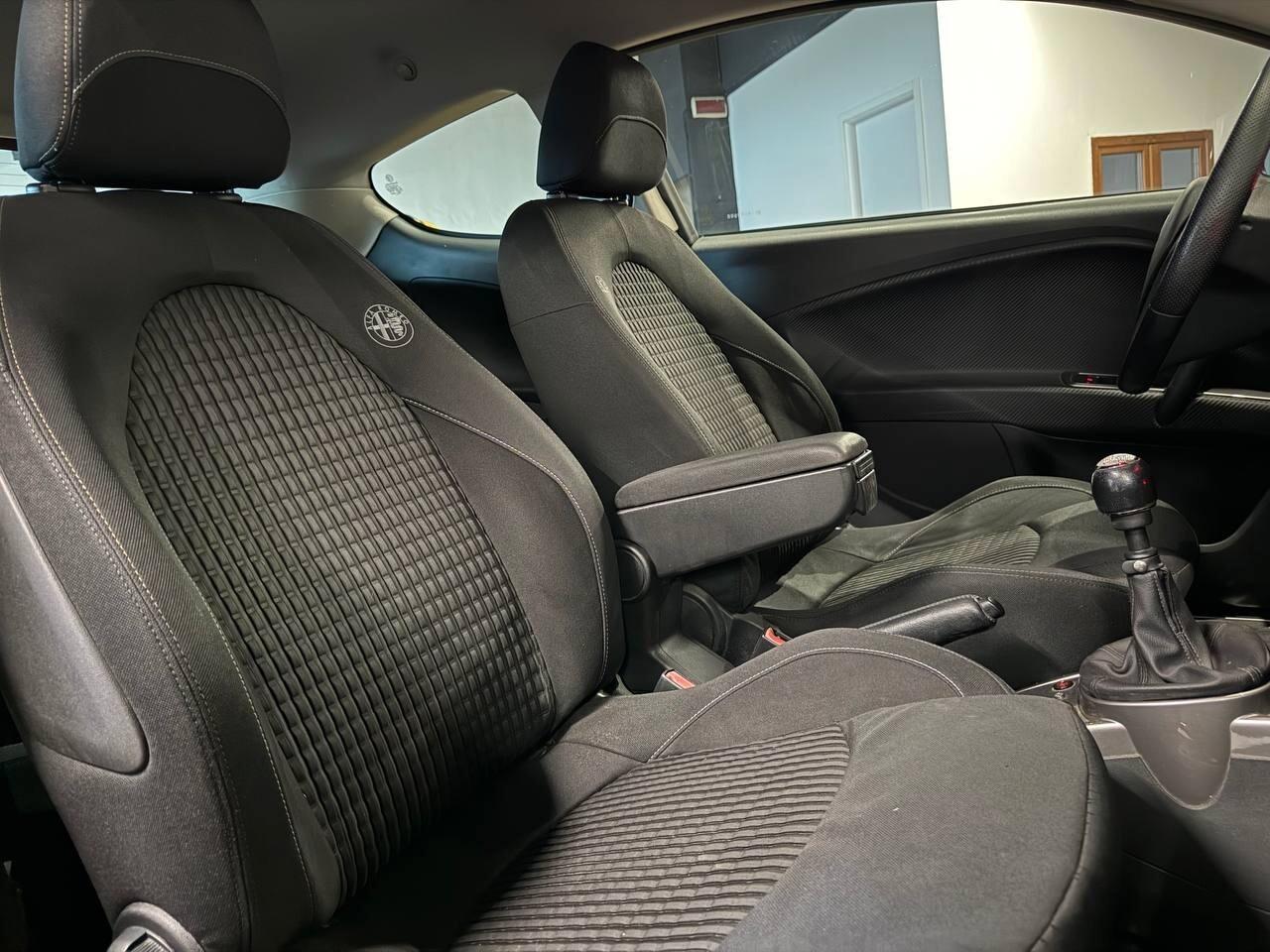 Alfa Romeo MiTo 1.4 T-Jet 155 cv