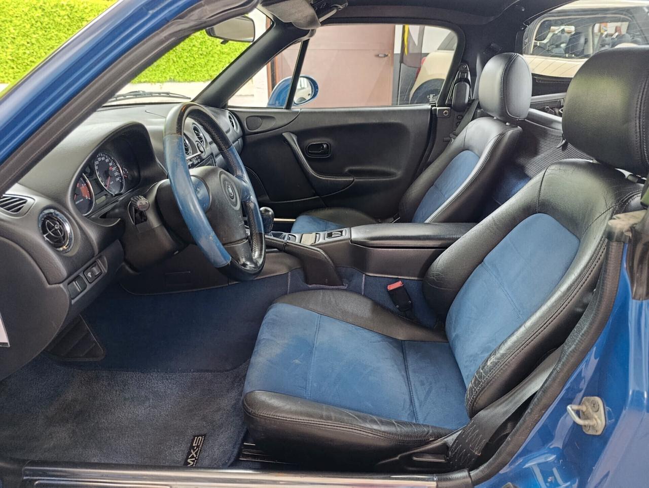 Mazda MX-5 1.8i 16V cat 10th Anniversary HARD TOP