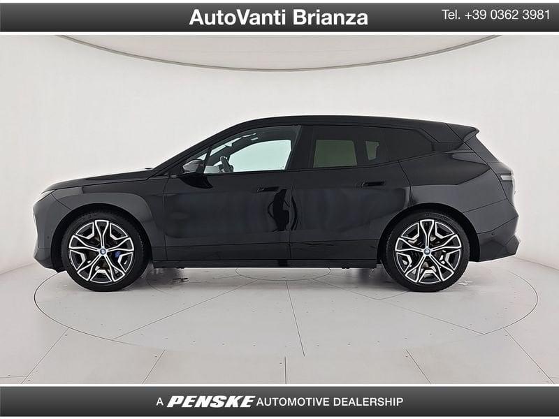 BMW iX xDrive40 Pacchetto Sportivo