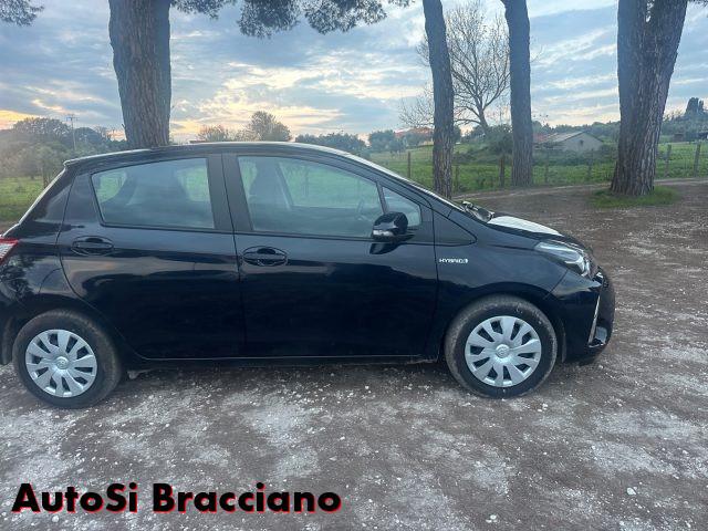 TOYOTA Yaris 1.5 Hybrid 5 porte Cool